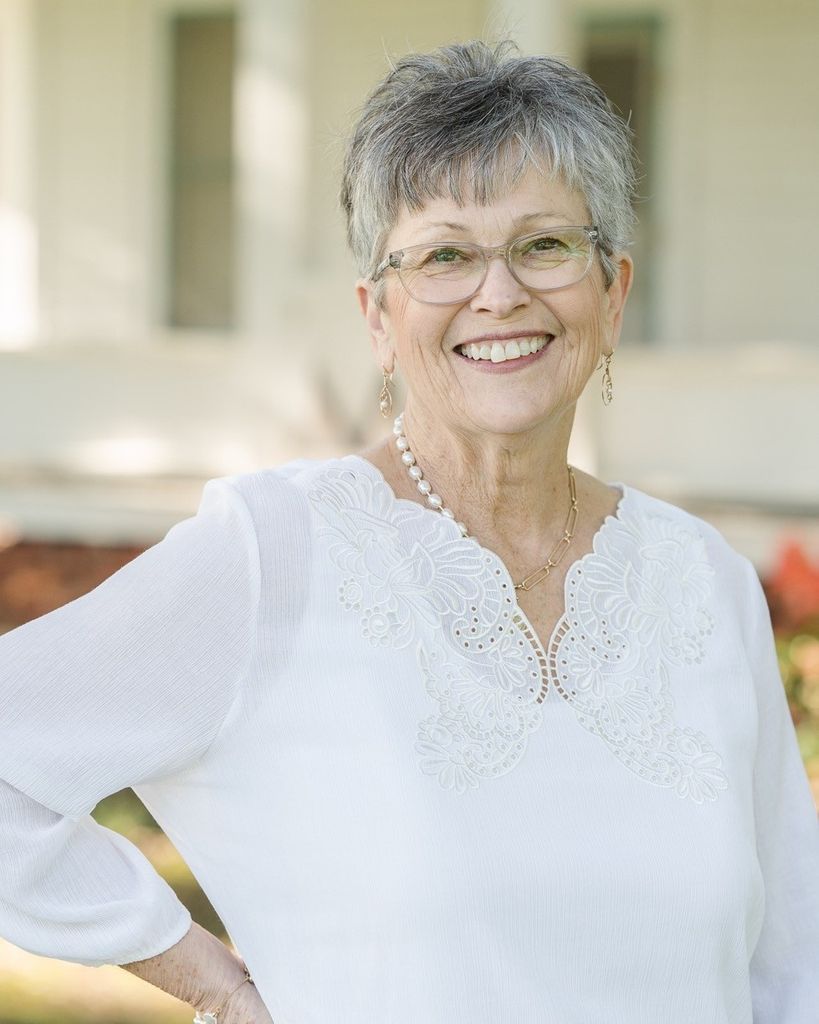 Roxanne Newsom Profile Photo