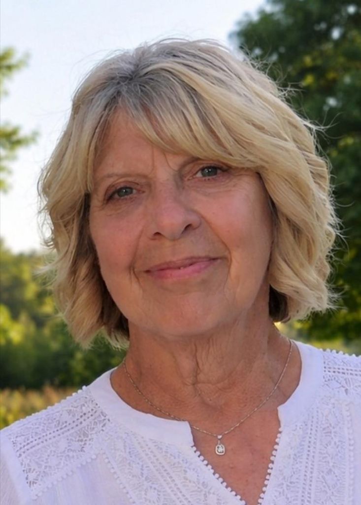 Carol J. Folsom Profile Photo