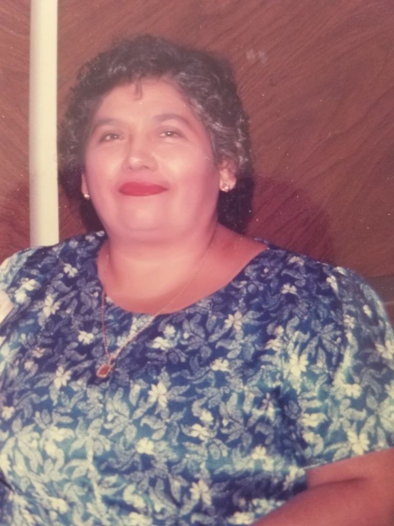 GLORIA COMPEAN Profile Photo