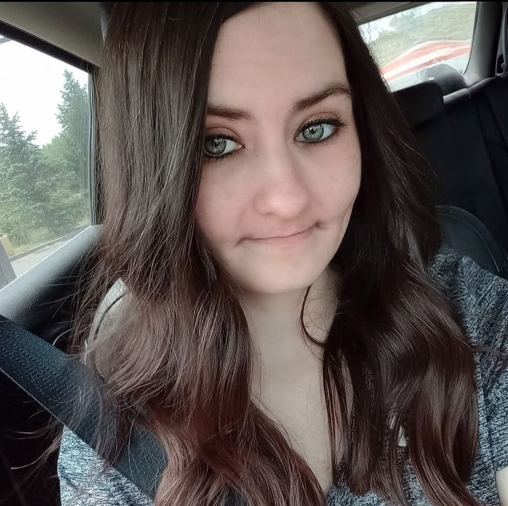 Emily Ahlstrom Profile Photo