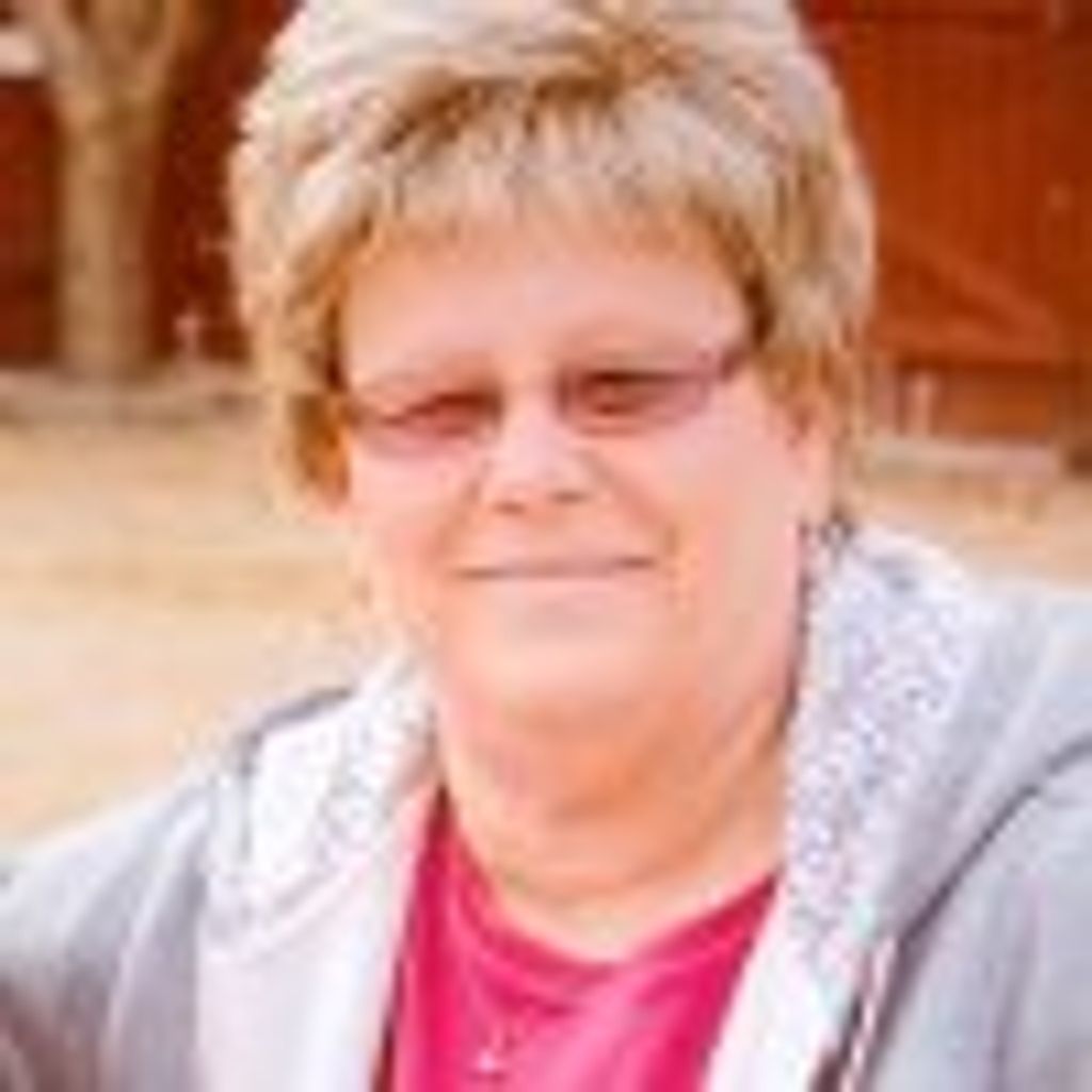 Kim  Louise Zueger