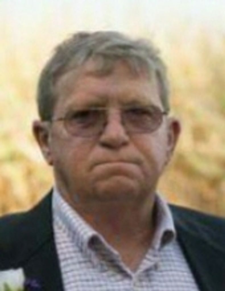 Robert E "Bob" Lee