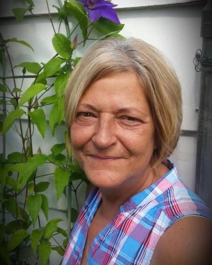 Mavis Marlene Ponnequin