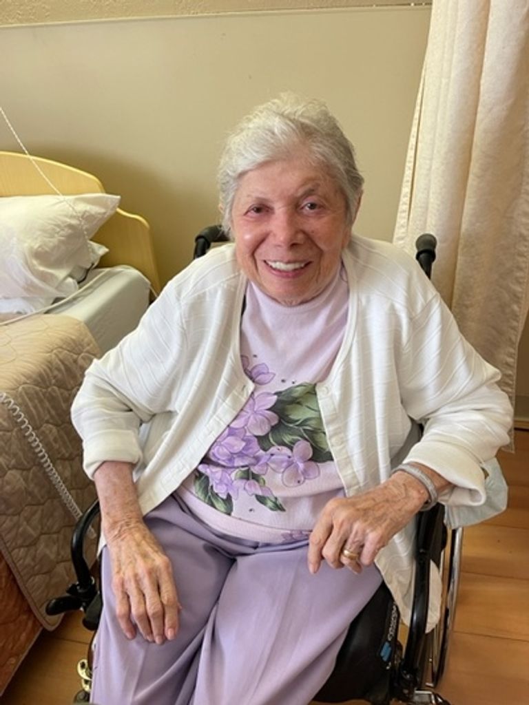 Rose Santa Petuskin Profile Photo