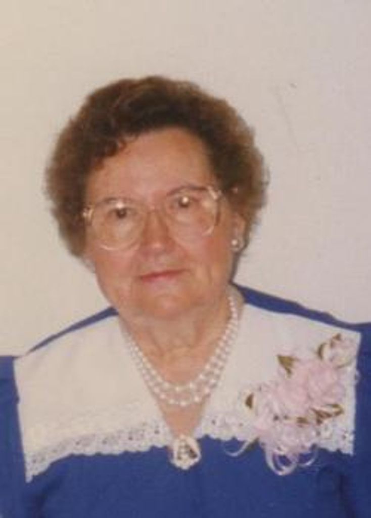Beatrice Deloris Downs