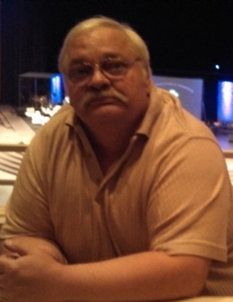 Dennis  Arnold Harris