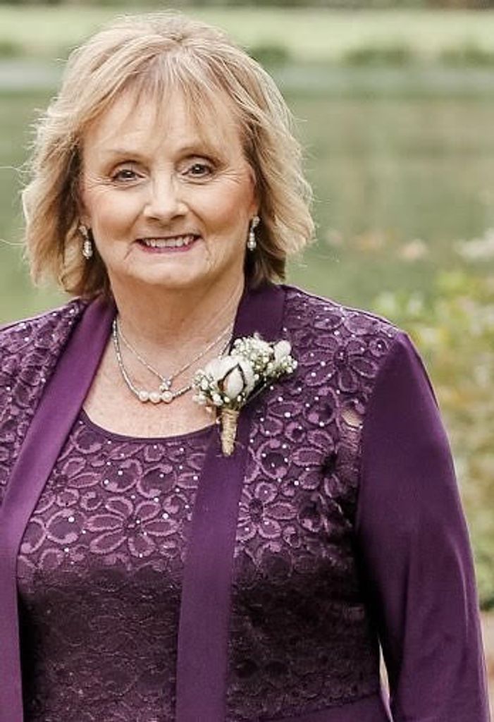 Marilyn Ennis Lee