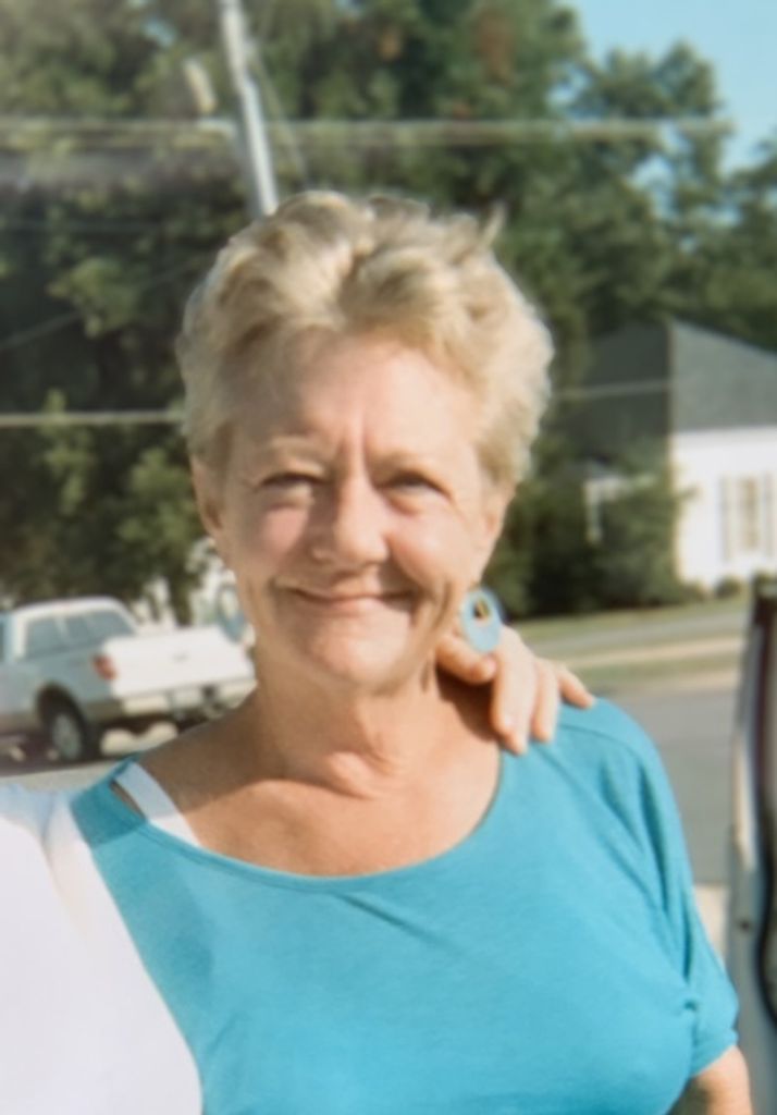 Dixie Louise May Profile Photo