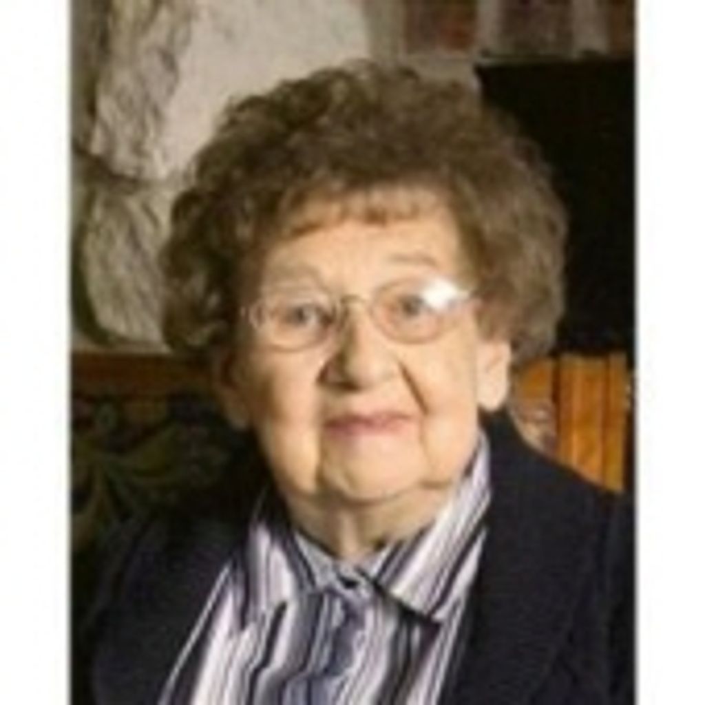 Glenna Pearl Knoll