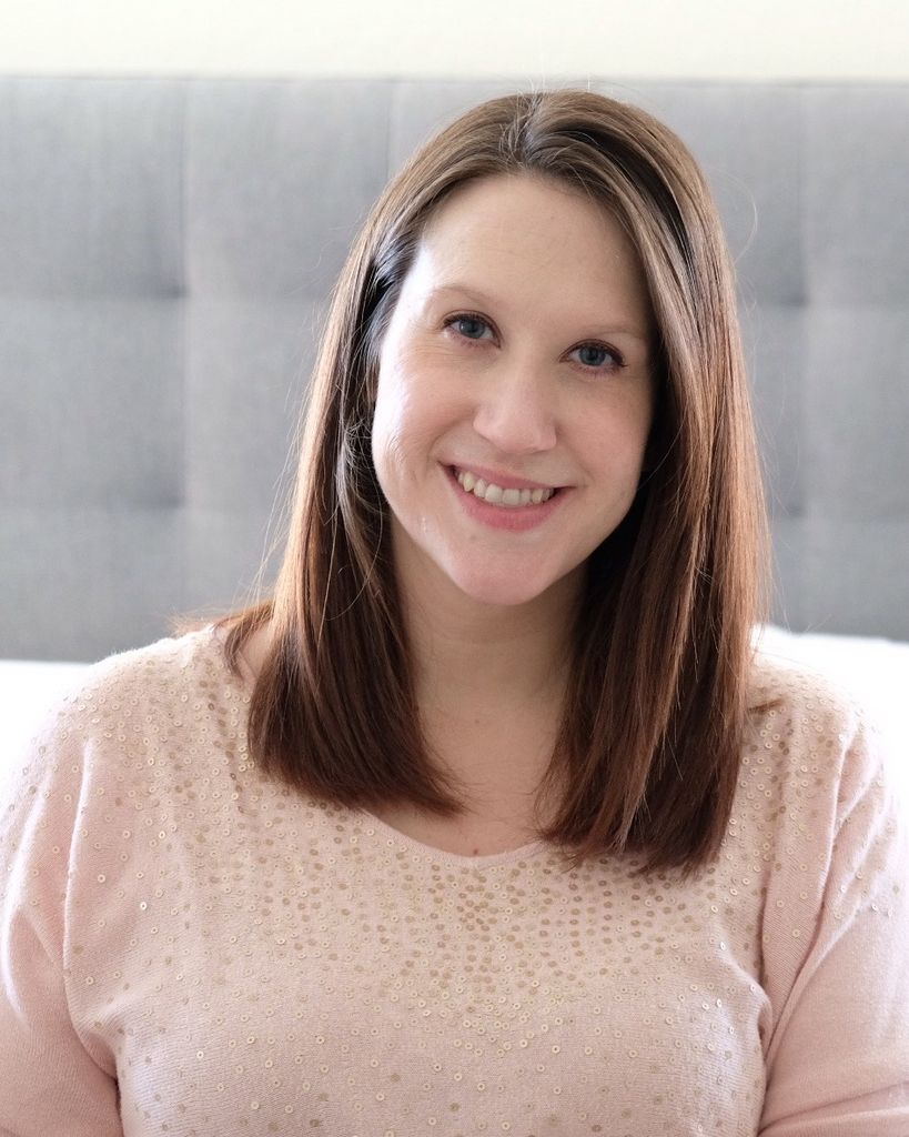 Molly Mackenzie Vukusich Profile Photo