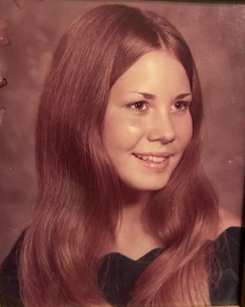 Susan Lois Bomba Cagle Profile Photo