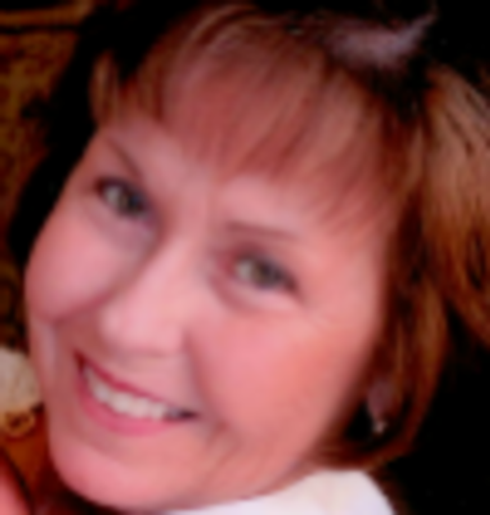 Sally Saunders Profile Photo