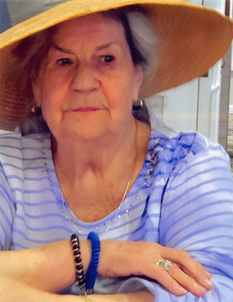 Juliana (Pozos)  Labelle Profile Photo