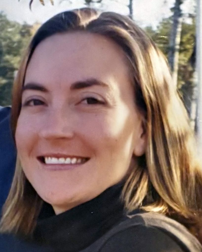 Holly Holland Profile Photo