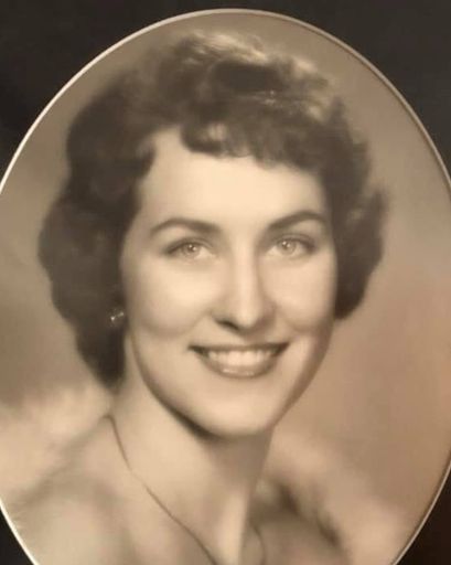 Evia Sue Carr's obituary image