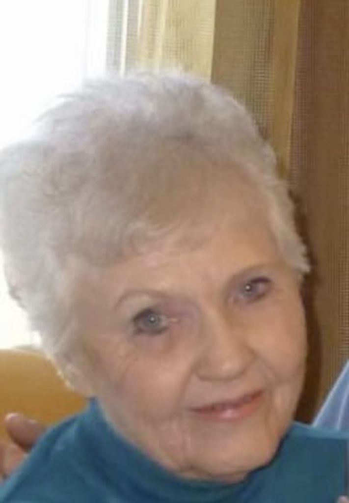 Evelyn Bond Profile Photo