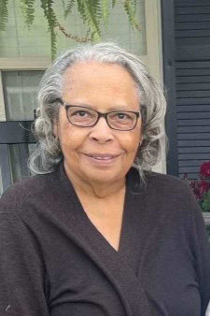 Linda Fay (Kinnaird)  Barlow Profile Photo