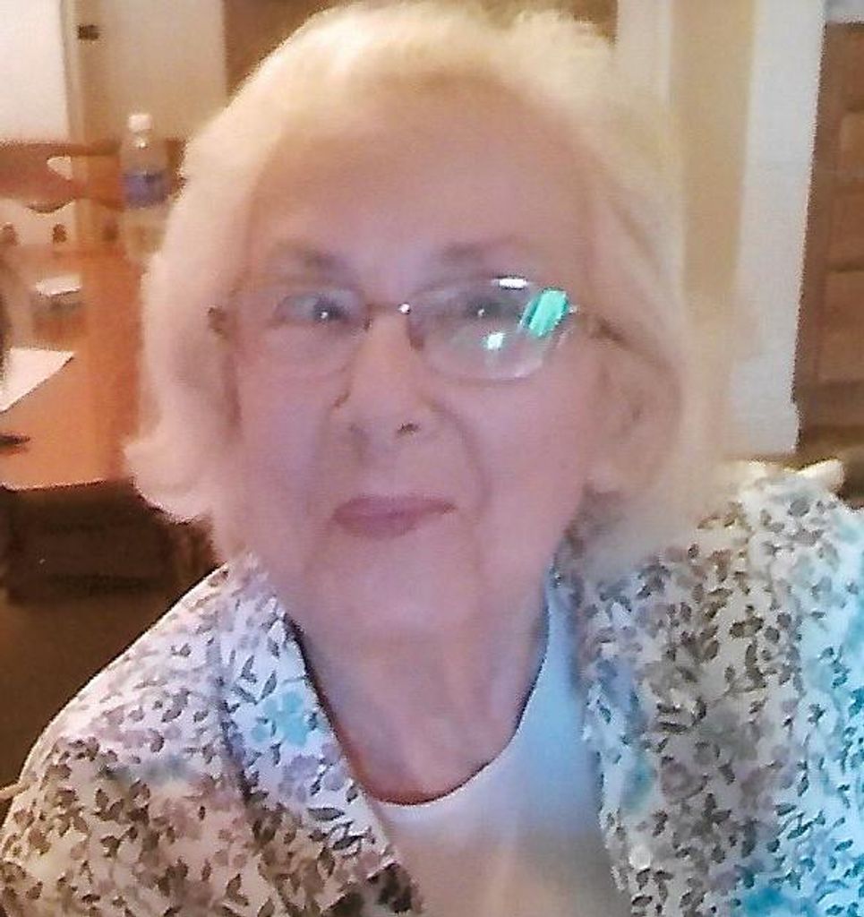 Hazel "Dete" Hackman