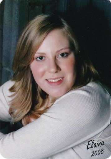 Elaina Anderson photo gallery thumbnail 34 of 70