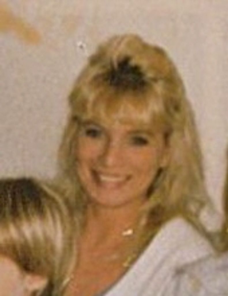 Theresa Rhnae Hennen