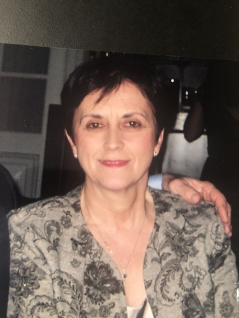 Flora Hublina Profile Photo