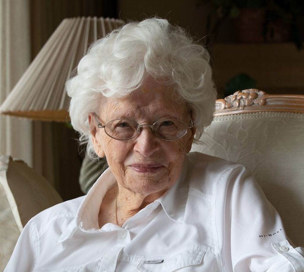 Peggy Cavanagh Knoell