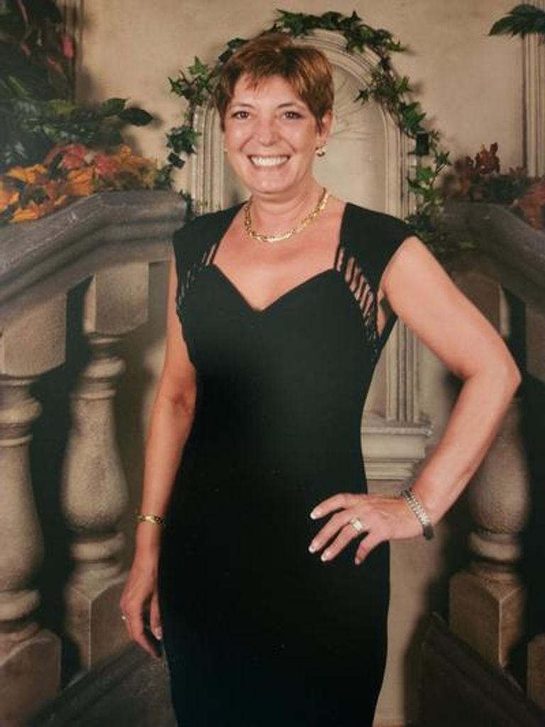 Sandra Edwards Profile Photo