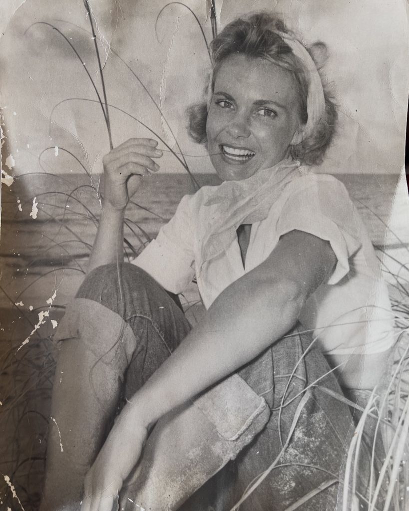 Anna Mae Hataway Profile Photo