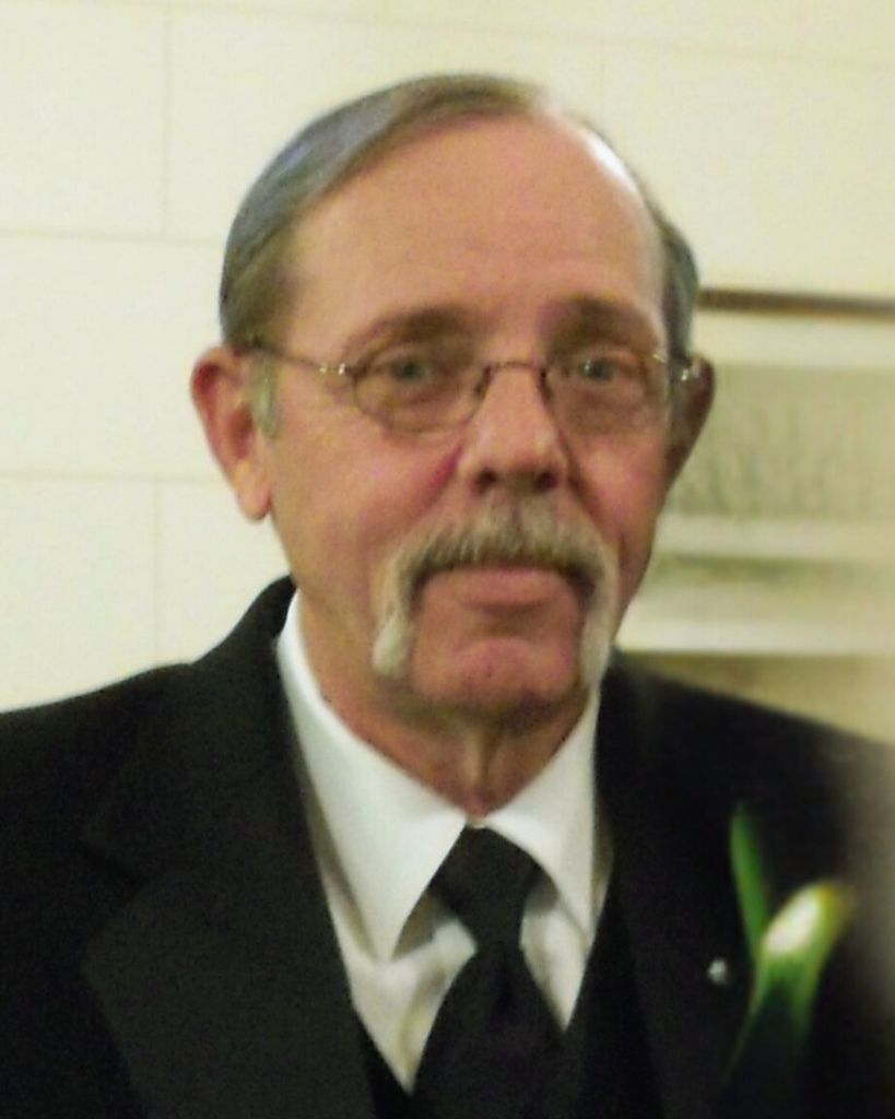 Dennis L Heesch