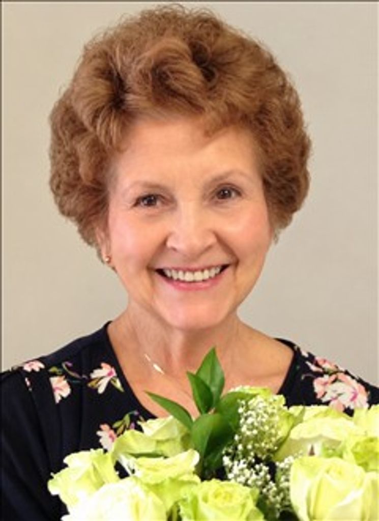 Patrica Lou Veer Profile Photo
