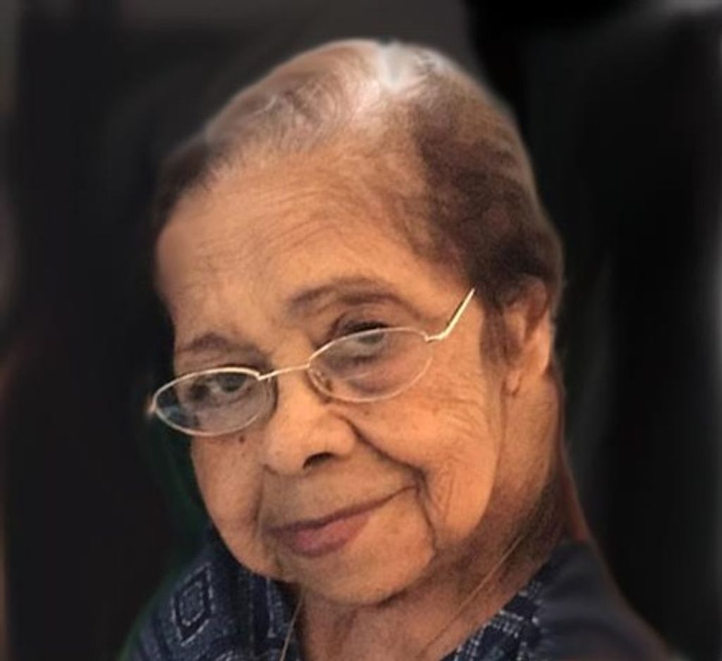 Lidia F. Fernandes