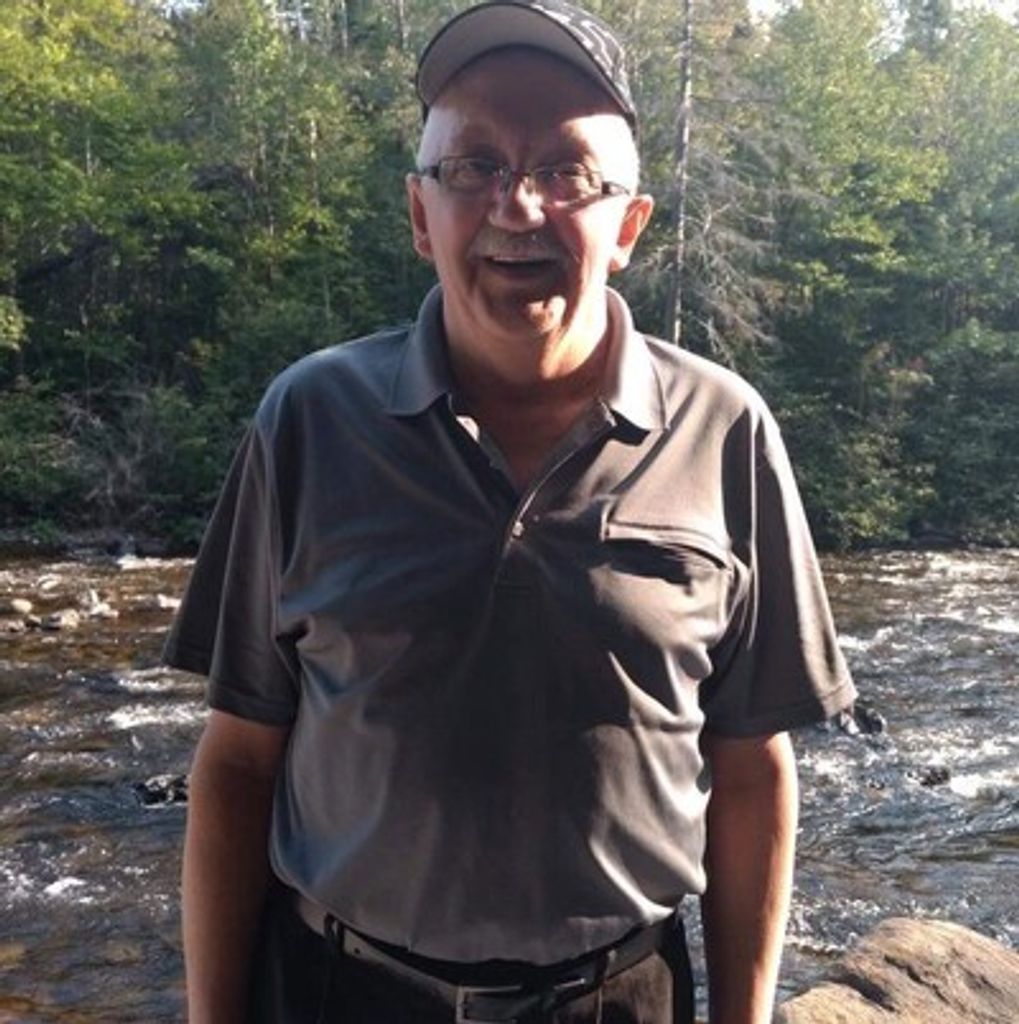 Bruce Moores Profile Photo