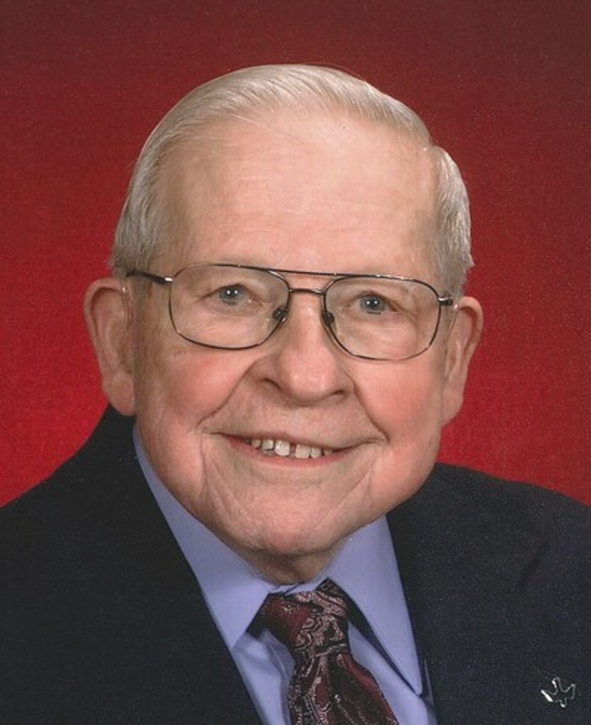 Kenneth L. Hoer Profile Photo