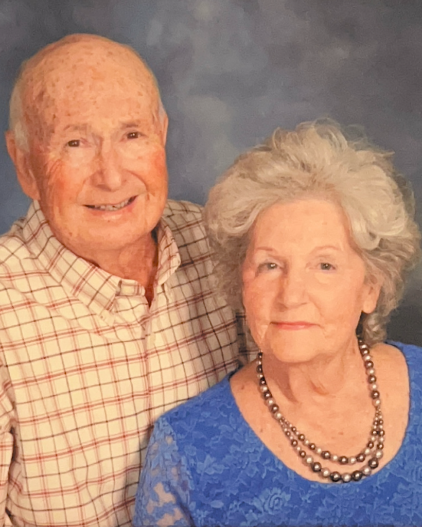 Cleve & Glenda Hollar Profile Photo