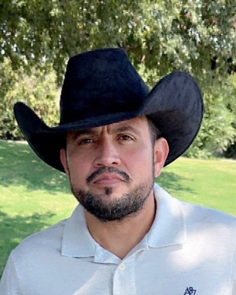 CARLOS ARMANDO GRANADOS