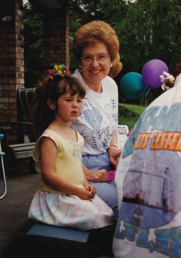 Verna F. Edwards Strandlund photo gallery thumbnail 21 of 75
