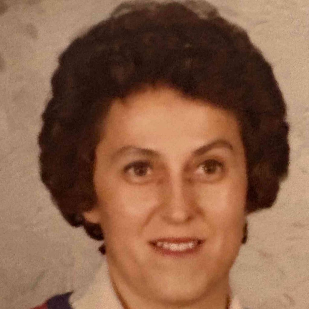 Lieselotte "Lisa" Hall Profile Photo