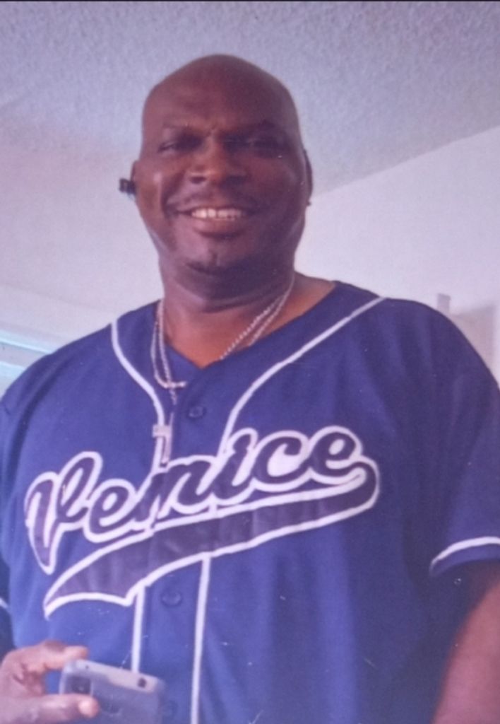 Louie Milton Howard Profile Photo