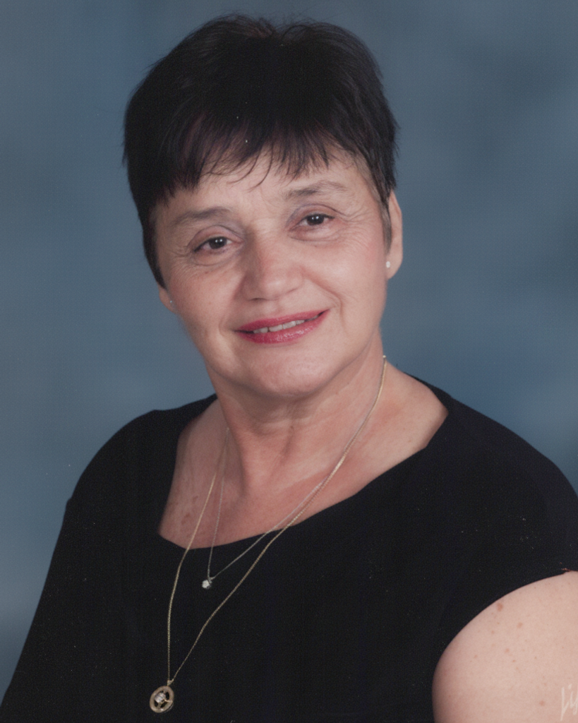 Phyllis Marie Kiertekles