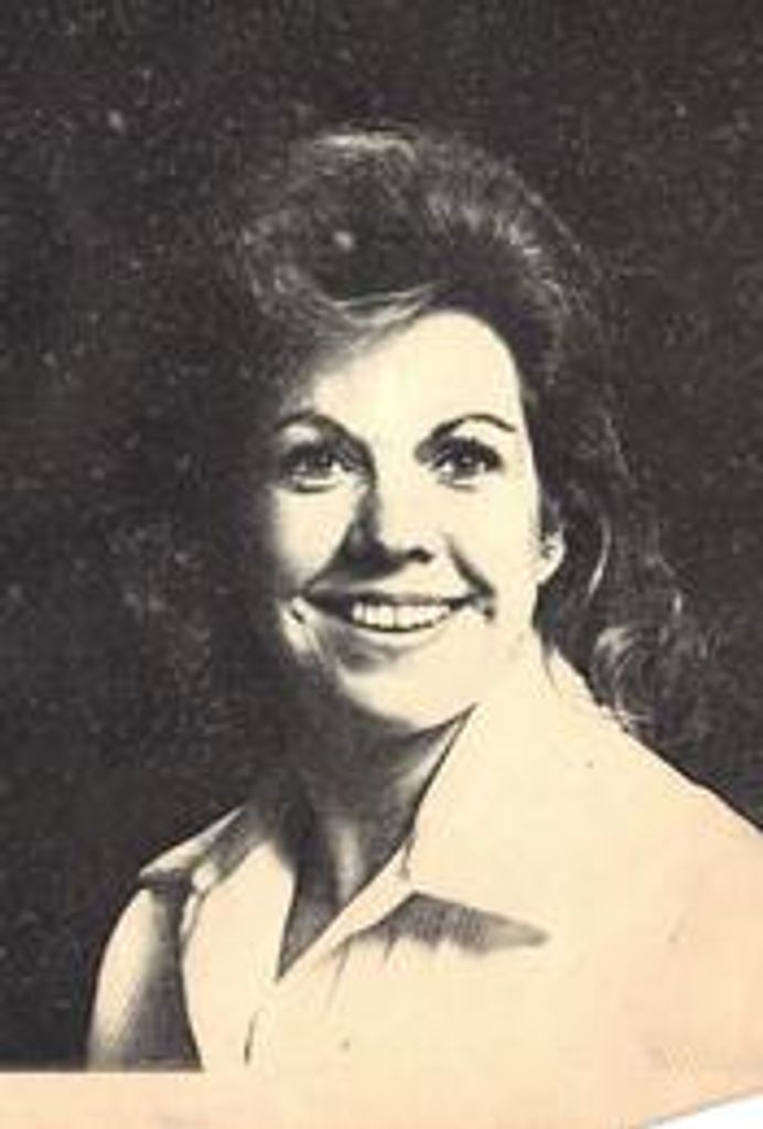 Thais Wiggins (Walz)