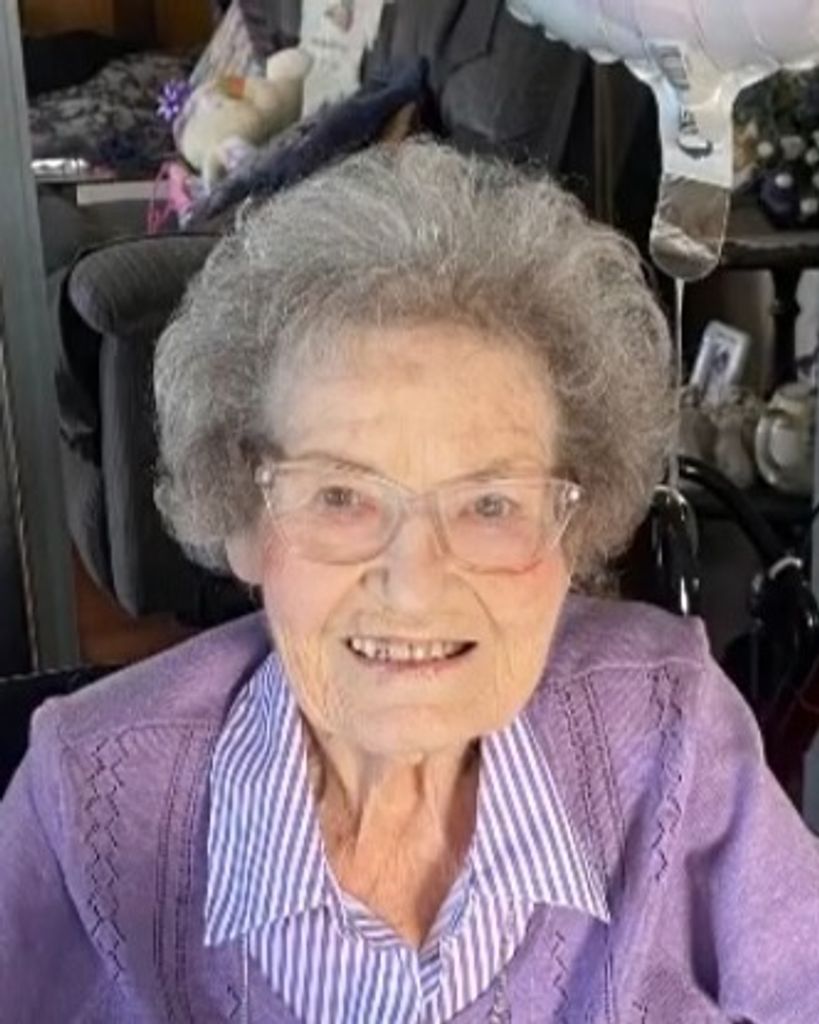 Violet Frazier Gingrich