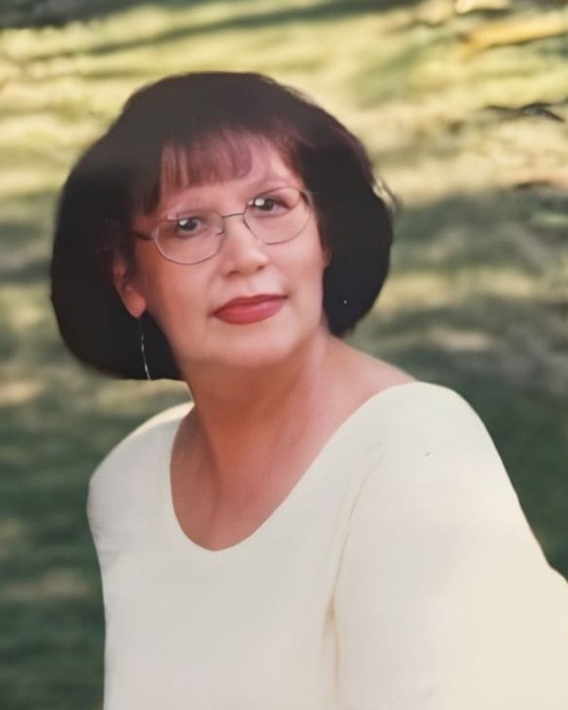 Gloria Gunderson Profile Photo