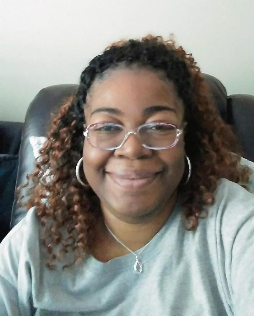 Ms. Desonka Smith