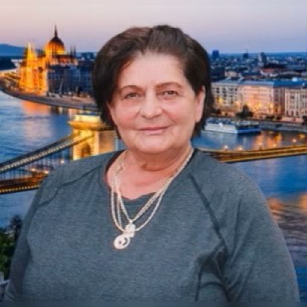 Ibolya Eva Ripsz Profile Photo