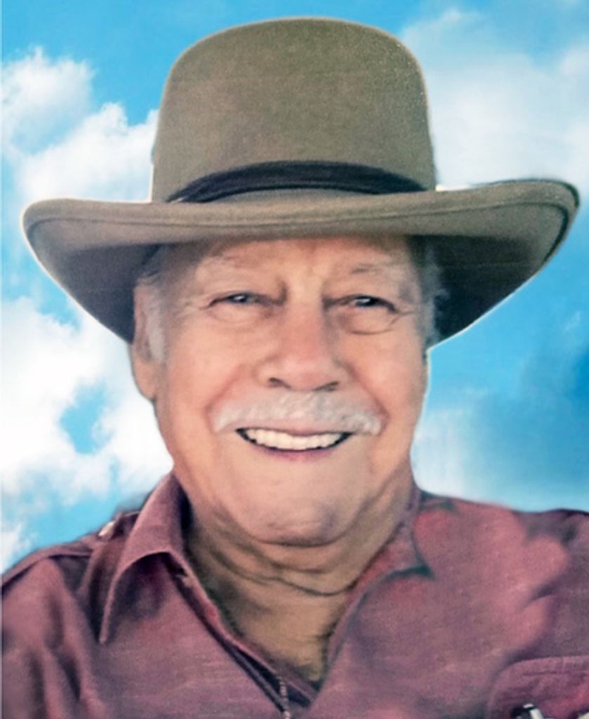 Roberto R. Diaz