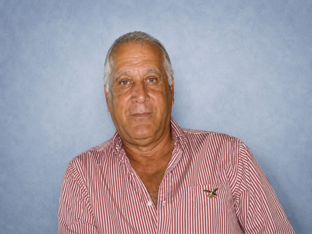 Carlos Victor Velez Profile Photo