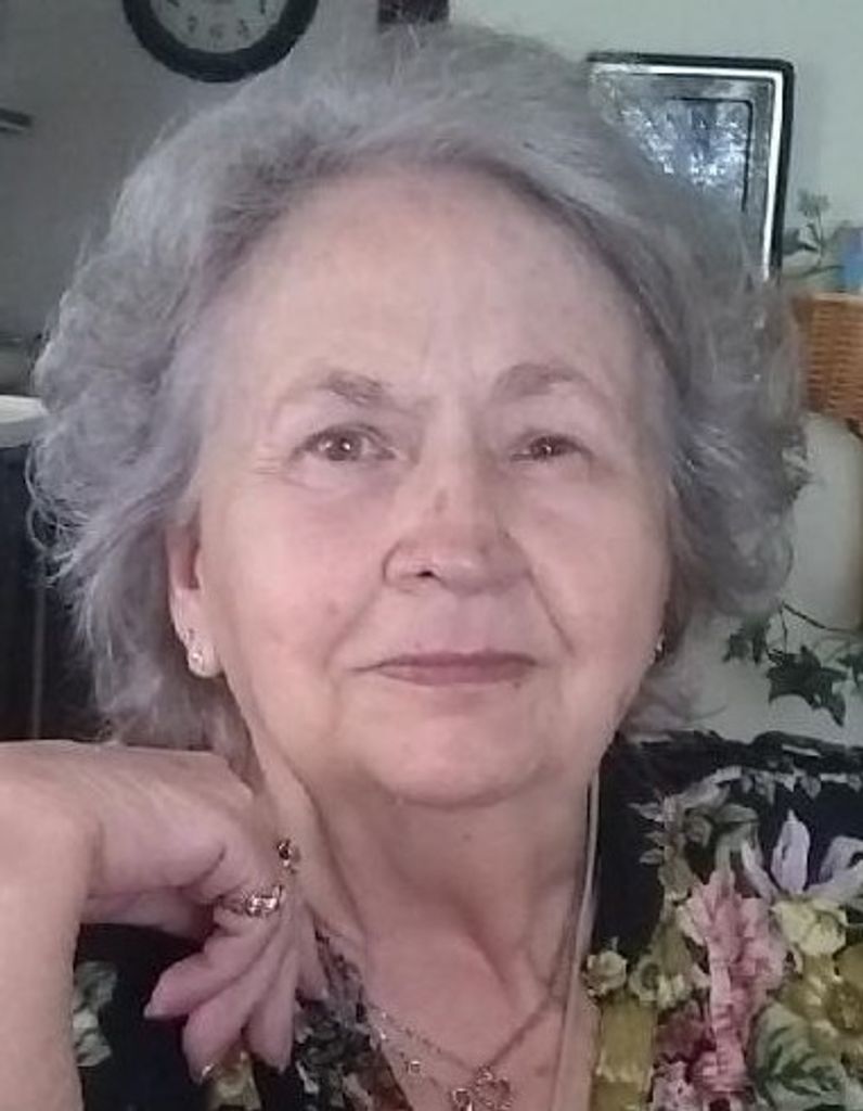 Gloria Adams