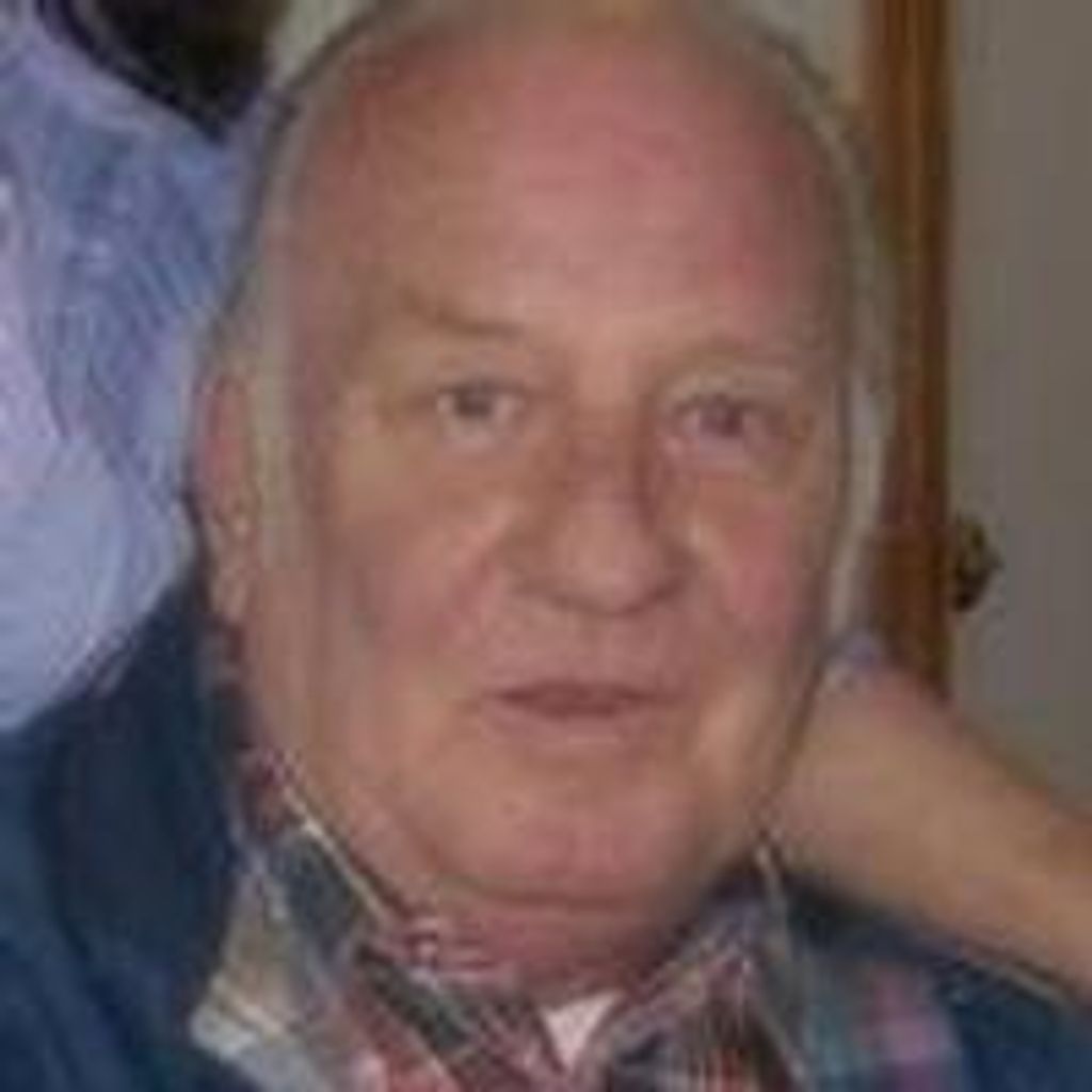 Dennis  Raymond Szcztyko