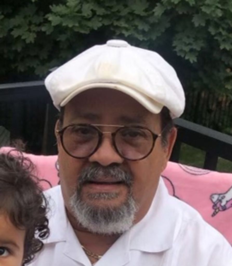 Ernest González Dávila Profile Photo
