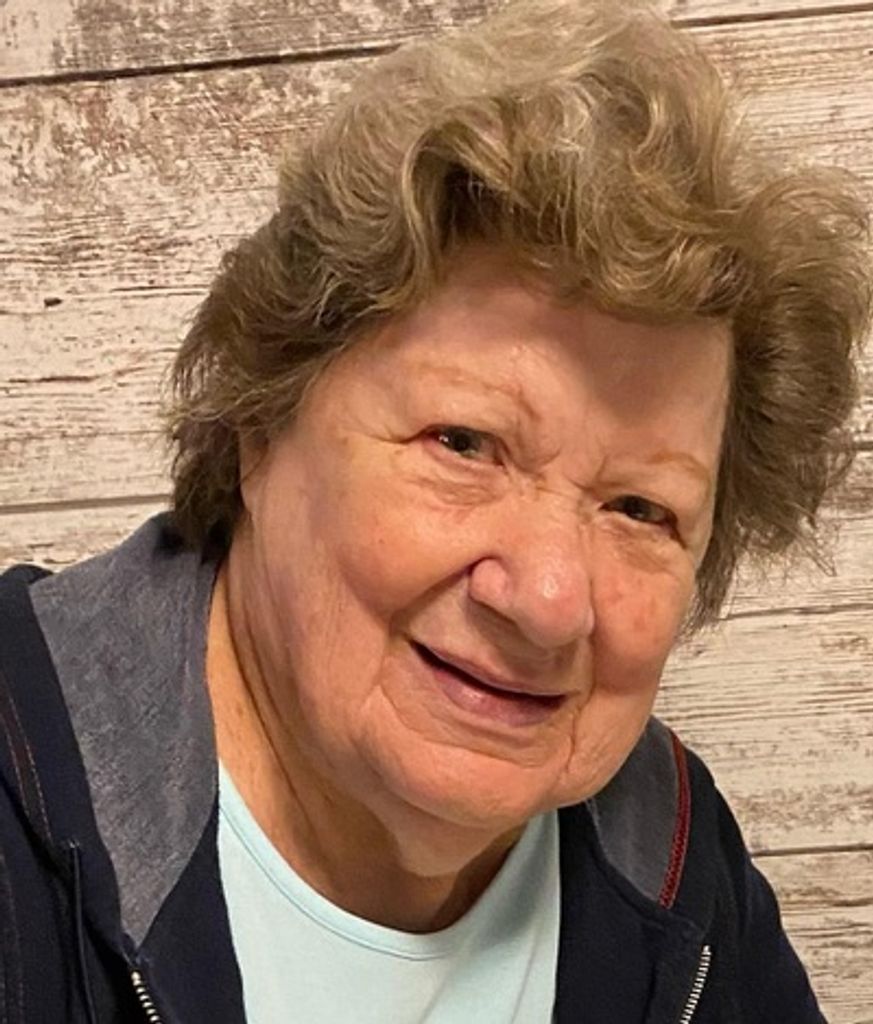 Mary Ann Savolt Profile Photo